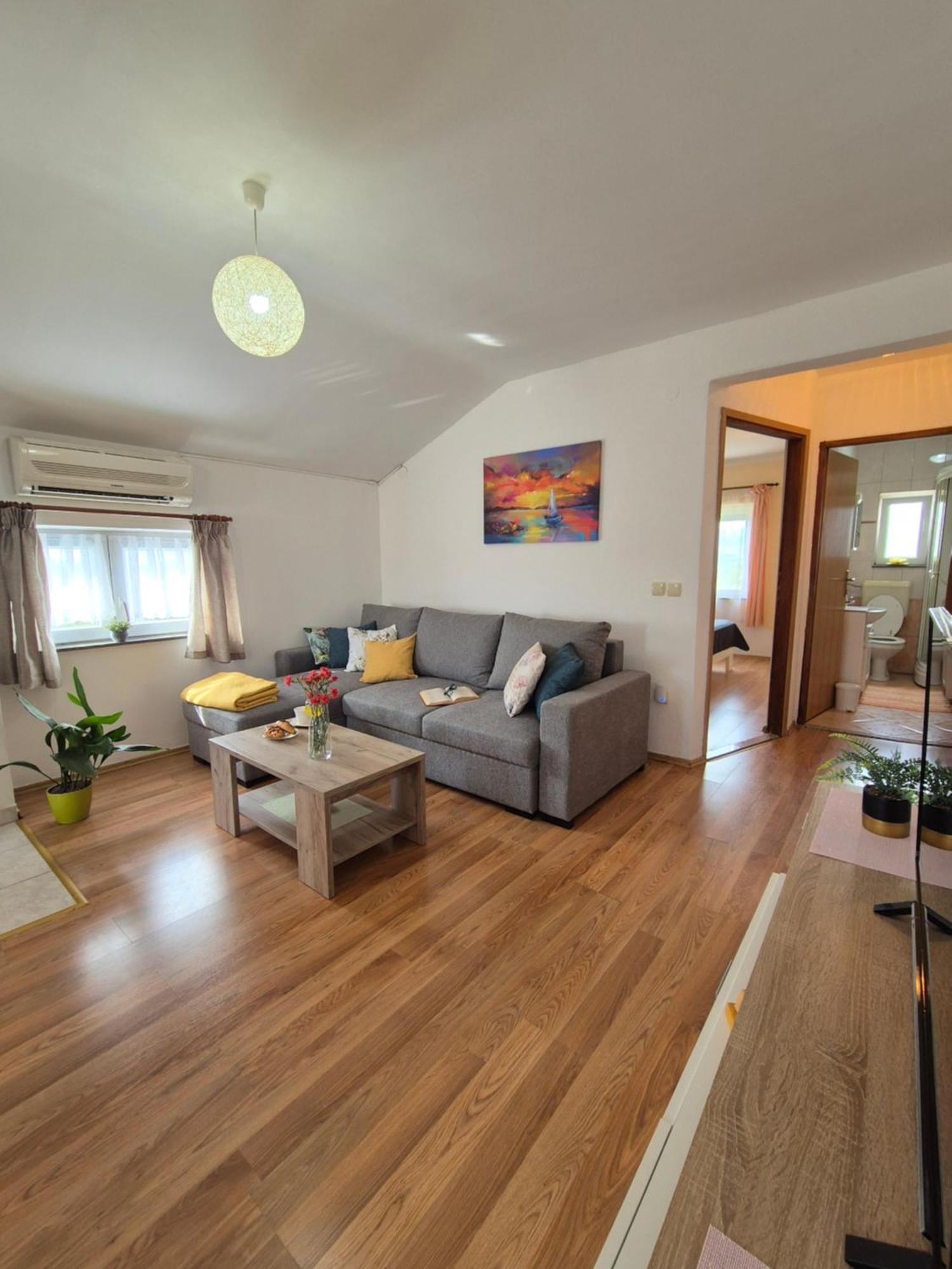 Ferienwohnung Apartman Lucija Pridraga Exterior foto