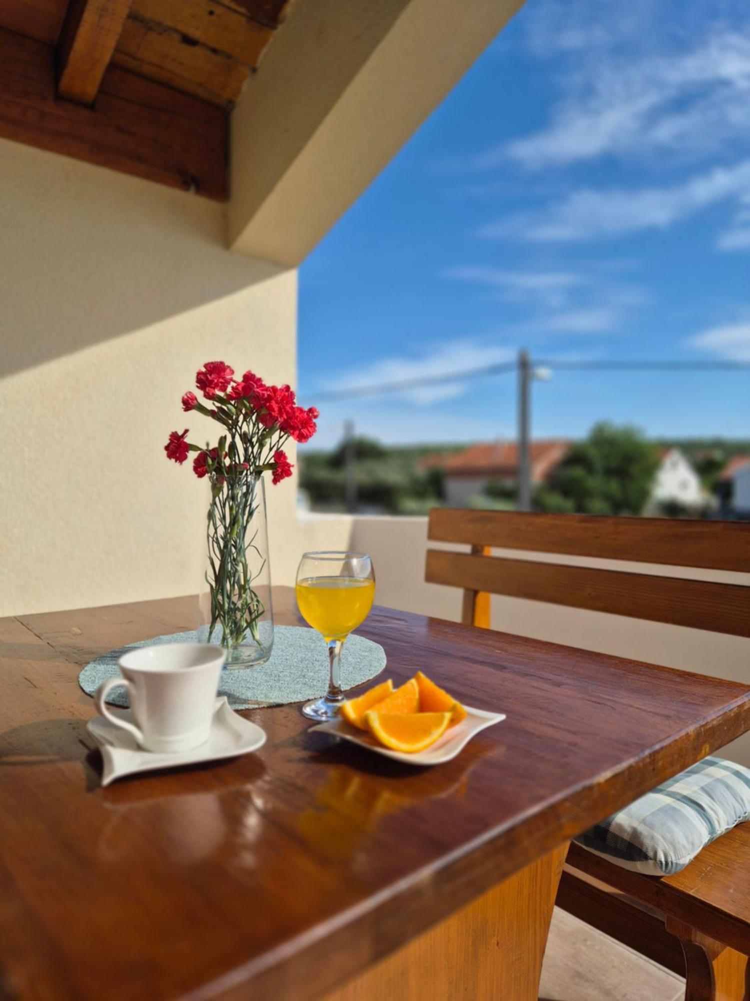Ferienwohnung Apartman Lucija Pridraga Exterior foto