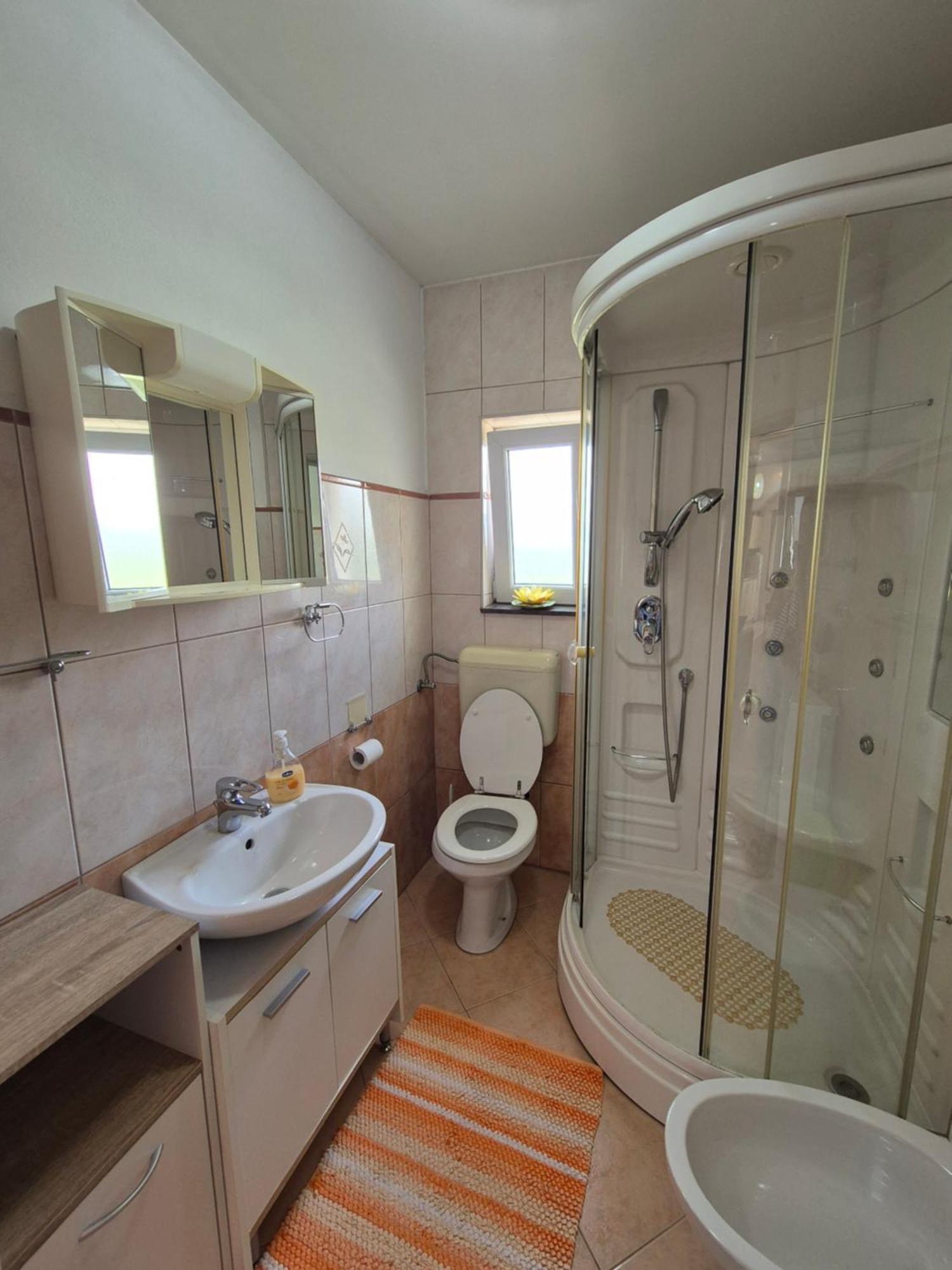 Ferienwohnung Apartman Lucija Pridraga Exterior foto